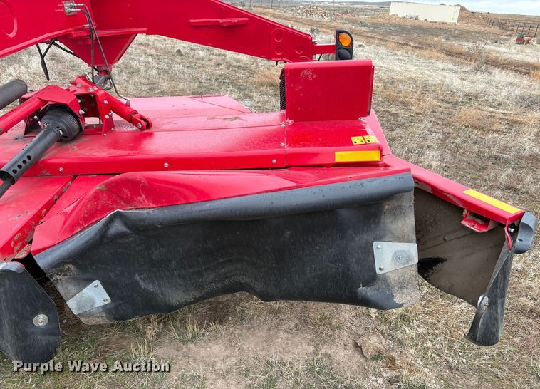 image for item EC8255 2020 Massey Ferguson 1393 swather / windrower