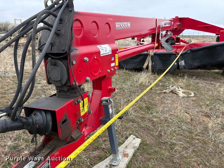 image for item EC8255 2020 Massey Ferguson 1393 swather / windrower