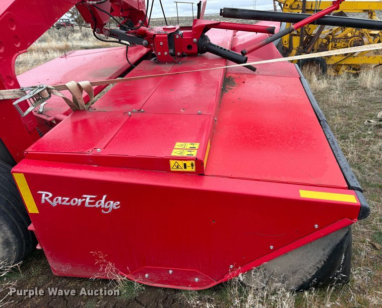image for item EC8255 2020 Massey Ferguson 1393 swather / windrower