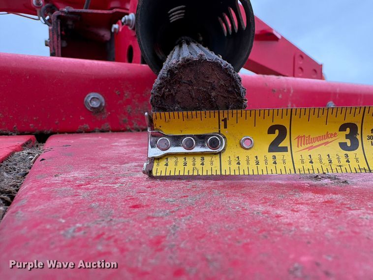 image for item EC8255 2020 Massey Ferguson 1393 swather / windrower