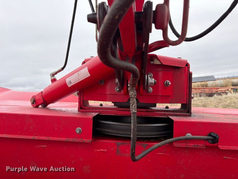 image for item EC8255 2020 Massey Ferguson 1393 swather / windrower