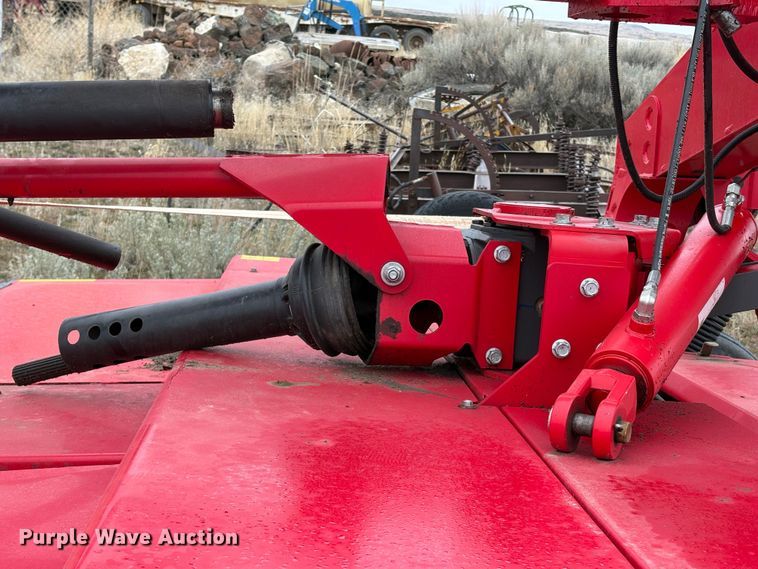 image for item EC8255 2020 Massey Ferguson 1393 swather / windrower