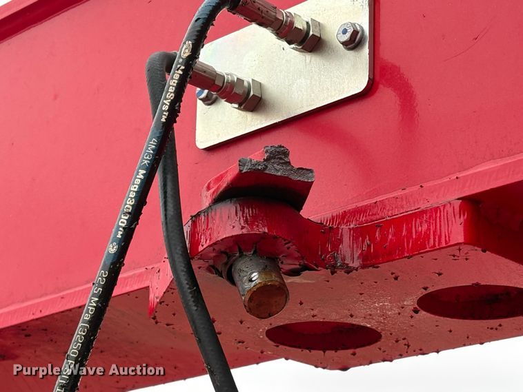 image for item EC8255 2020 Massey Ferguson 1393 swather / windrower