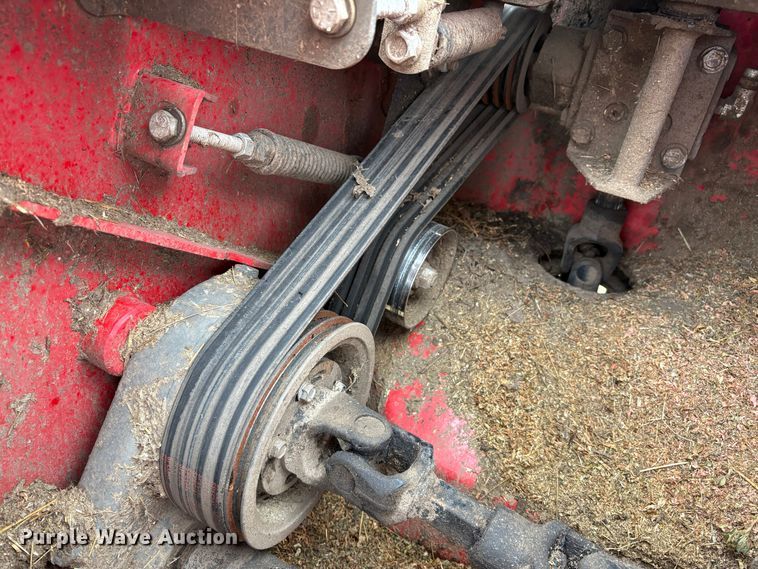 image for item EC8255 2020 Massey Ferguson 1393 swather / windrower