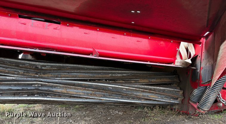 image for item EC8255 2020 Massey Ferguson 1393 swather / windrower