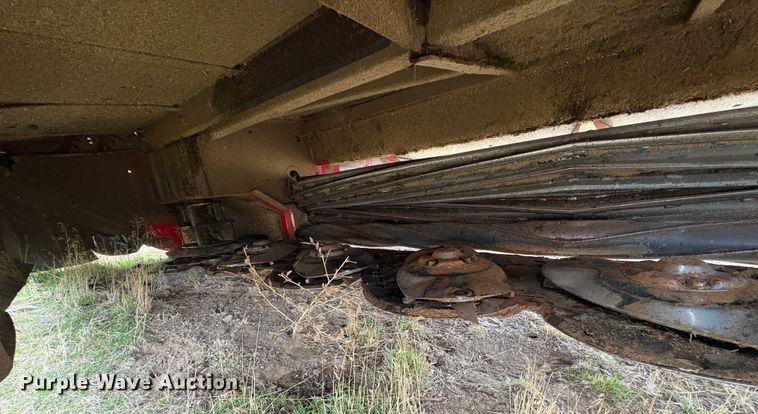 image for item EC8255 2020 Massey Ferguson 1393 swather / windrower