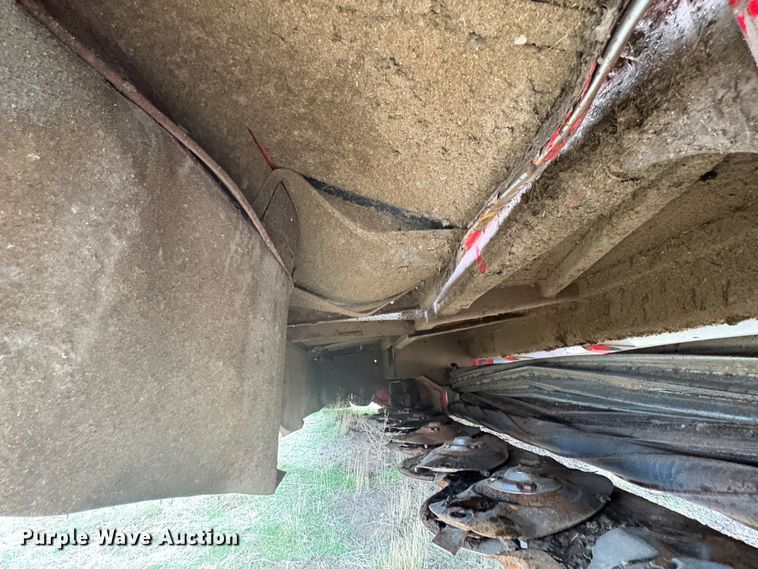 image for item EC8255 2020 Massey Ferguson 1393 swather / windrower