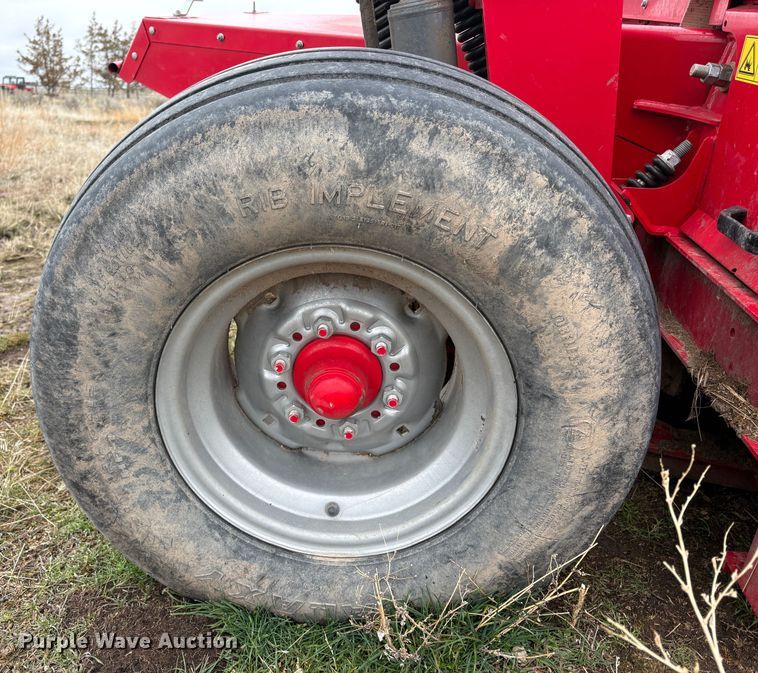 image for item EC8255 2020 Massey Ferguson 1393 swather / windrower