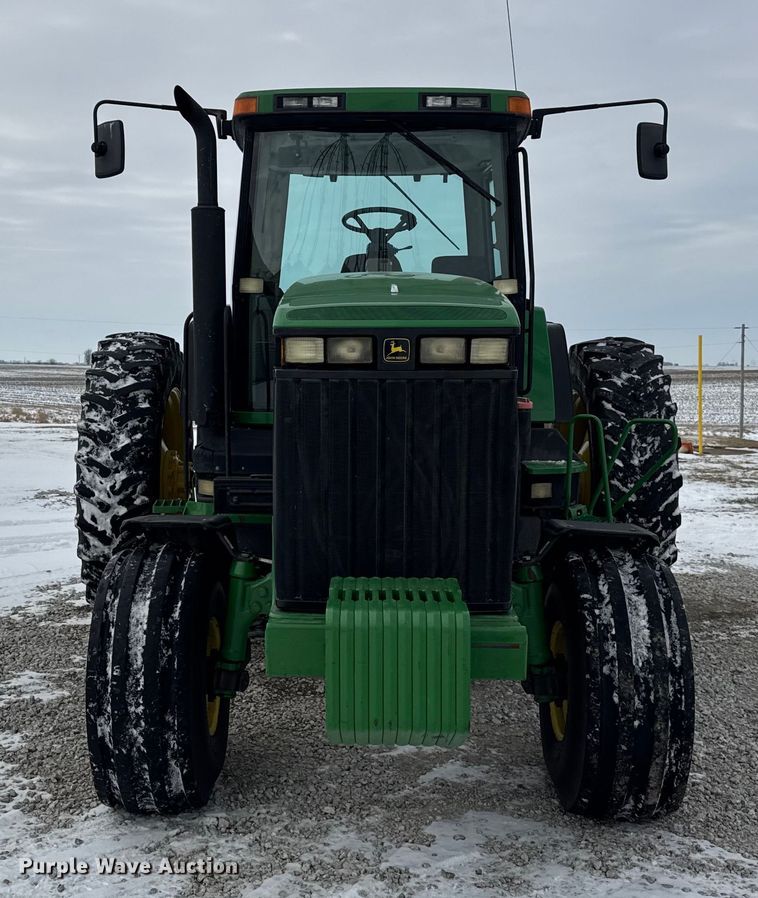 image for item EF2384 1998 John Deere 8200 tractor