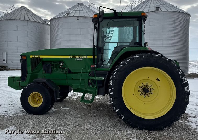 image for item EF2384 1998 John Deere 8200 tractor