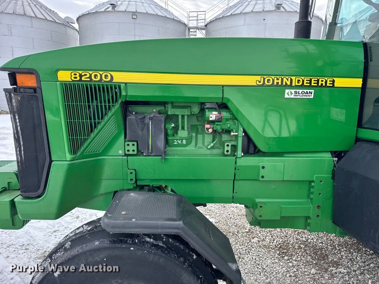 image for item EF2384 1998 John Deere 8200 tractor