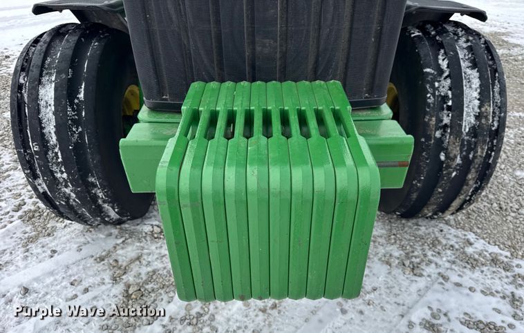 image for item EF2384 1998 John Deere 8200 tractor