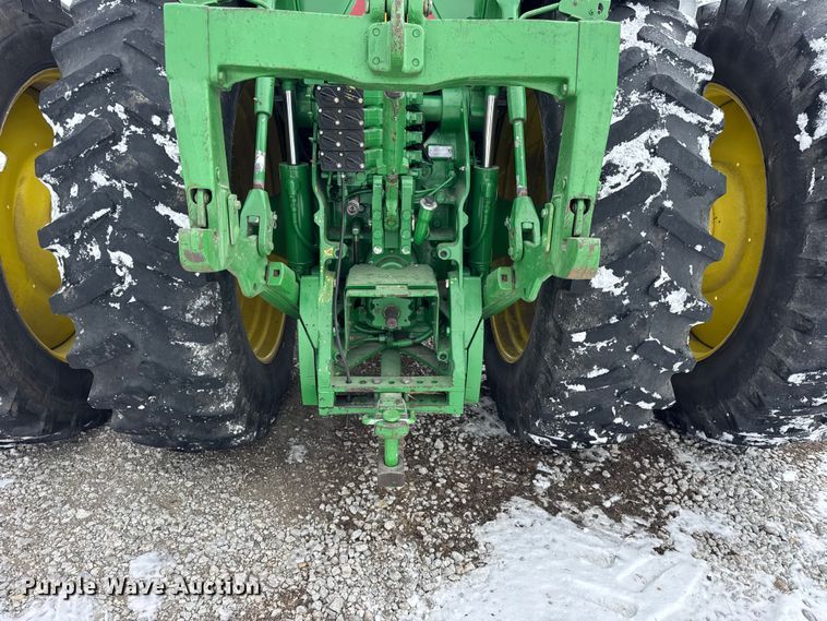 image for item EF2384 1998 John Deere 8200 tractor