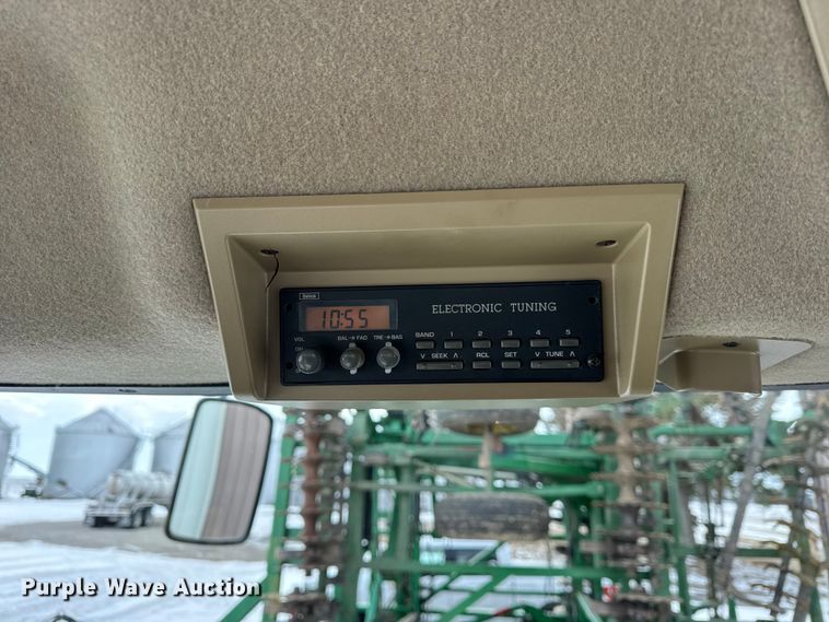 image for item EF2384 1998 John Deere 8200 tractor