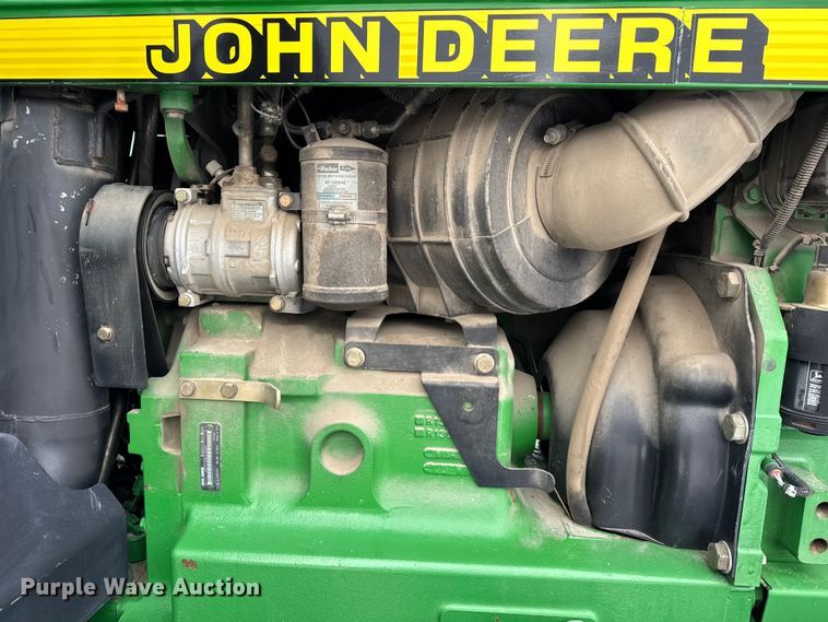 image for item EF2384 1998 John Deere 8200 tractor