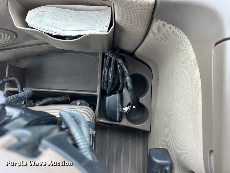 image for item EF2385 2013 John Deere 9510R 4WD tractor