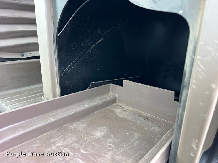 image for item EF2385 2013 John Deere 9510R 4WD tractor