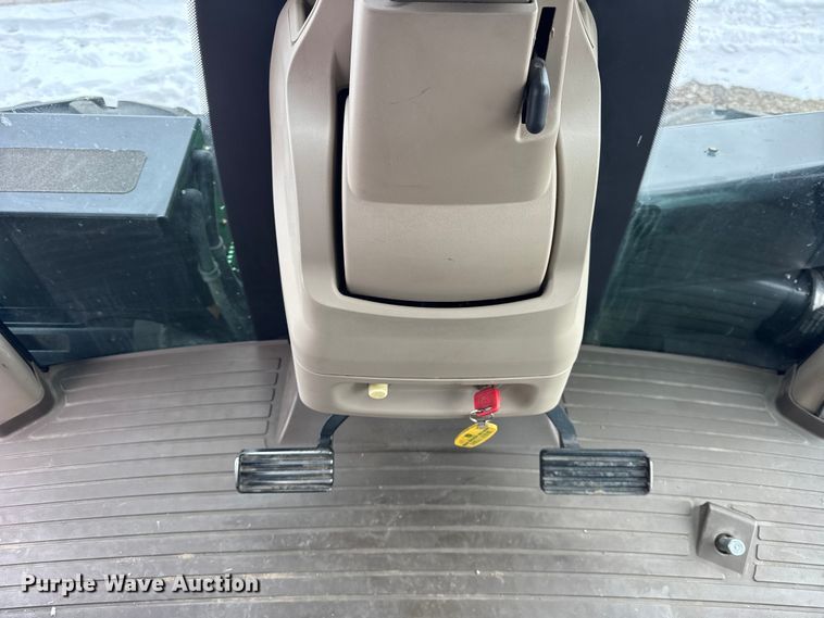 image for item EF2385 2013 John Deere 9510R 4WD tractor