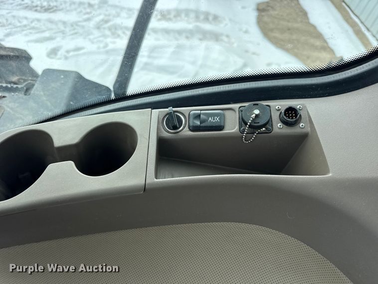 image for item EF2385 2013 John Deere 9510R 4WD tractor