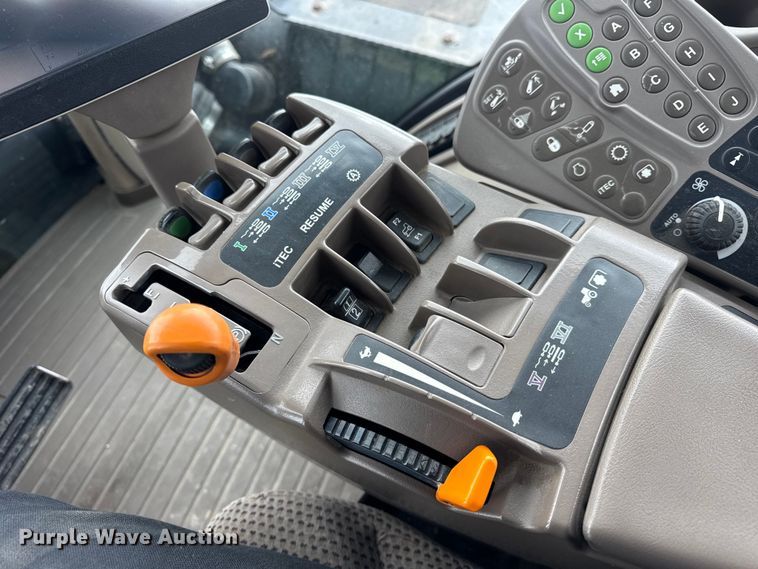 image for item EF2385 2013 John Deere 9510R 4WD tractor