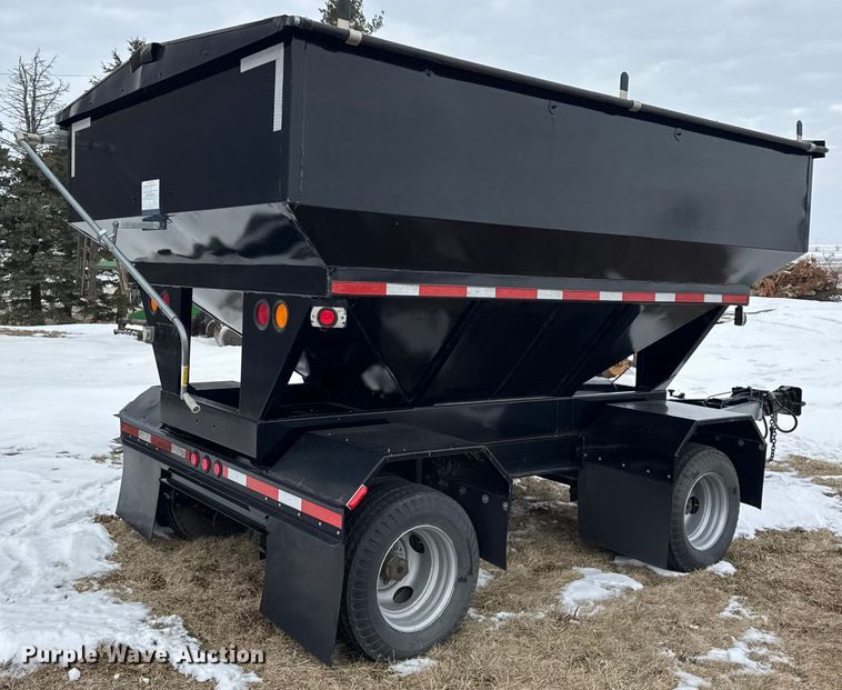 image for item EF2386 Gravity wagon