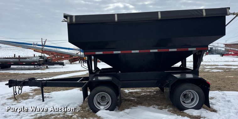 image for item EF2386 Gravity wagon