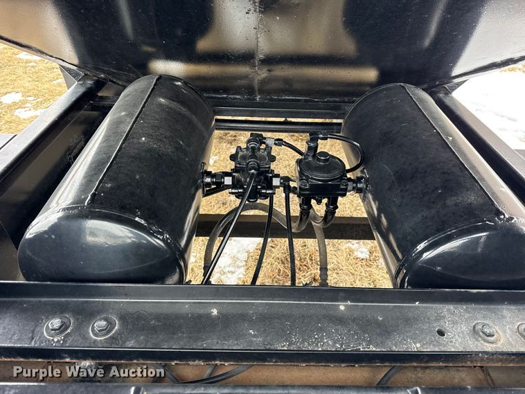 image for item EF2386 Gravity wagon