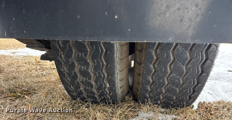 image for item EF2386 Gravity wagon