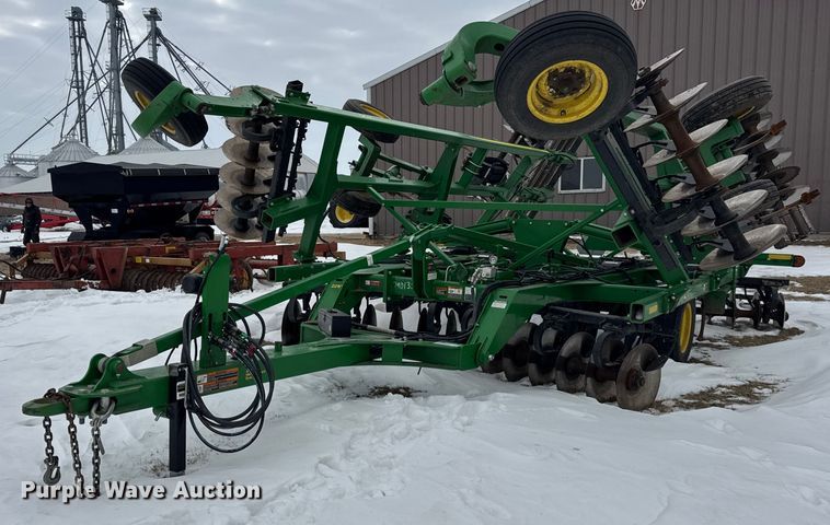 image for item EF2388 2021 John Deere 2720 disk ripper