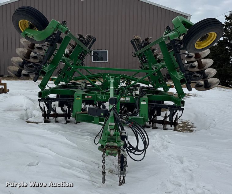 image for item EF2388 2021 John Deere 2720 disk ripper