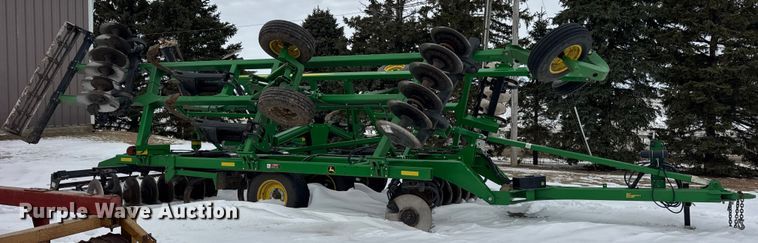 image for item EF2388 2021 John Deere 2720 disk ripper