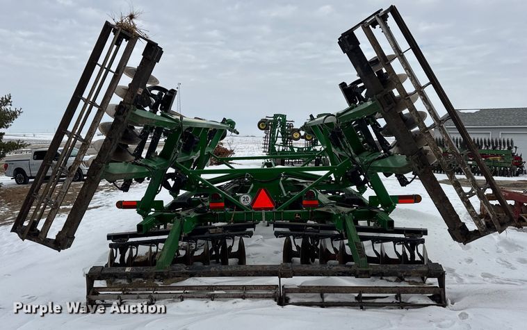 image for item EF2388 2021 John Deere 2720 disk ripper