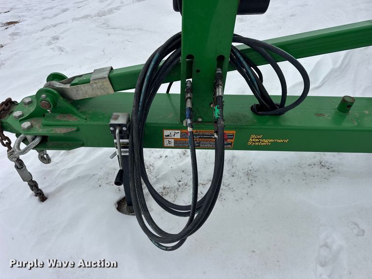 image for item EF2388 2021 John Deere 2720 disk ripper