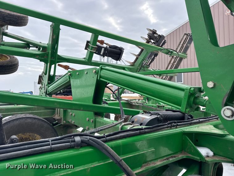 image for item EF2388 2021 John Deere 2720 disk ripper