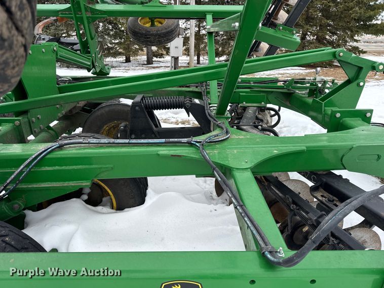 image for item EF2388 2021 John Deere 2720 disk ripper