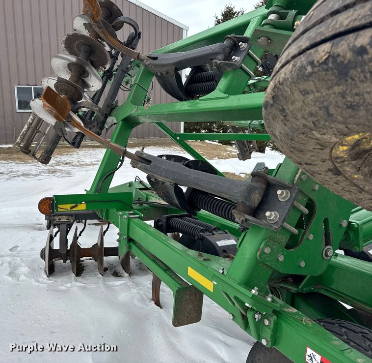 image for item EF2388 2021 John Deere 2720 disk ripper