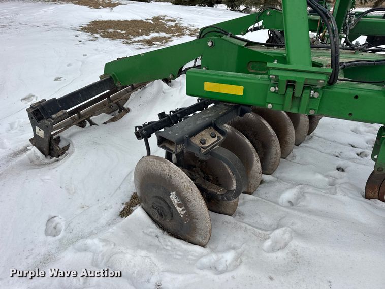 image for item EF2388 2021 John Deere 2720 disk ripper