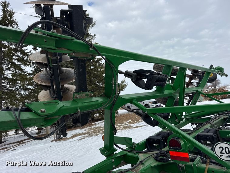 image for item EF2388 2021 John Deere 2720 disk ripper