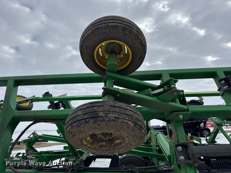image for item EF2388 2021 John Deere 2720 disk ripper