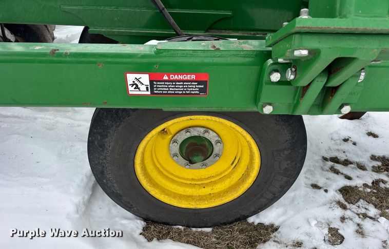 image for item EF2388 2021 John Deere 2720 disk ripper