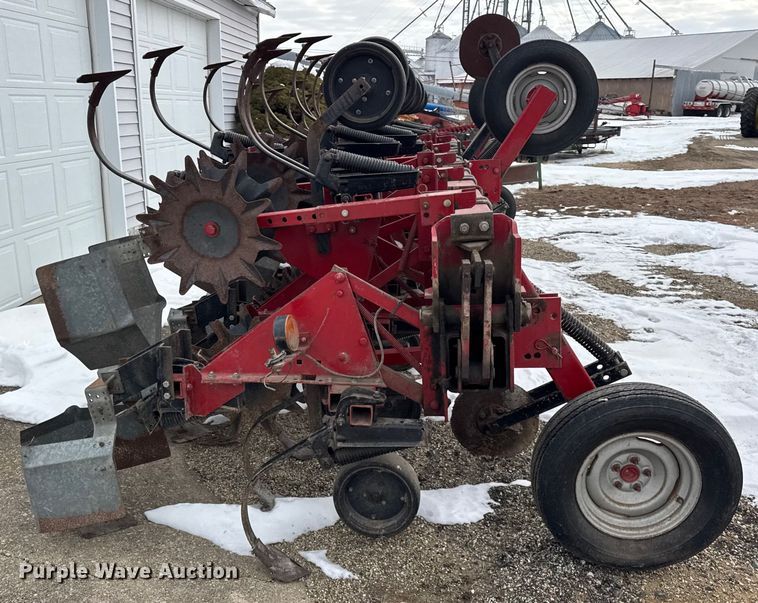 image for item EF2391 J.I. Case 183 row crop cultivator