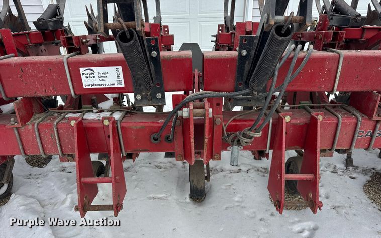 image for item EF2391 J.I. Case 183 row crop cultivator