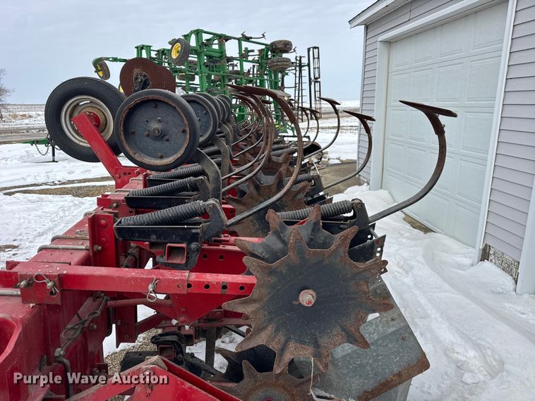 image for item EF2391 J.I. Case 183 row crop cultivator