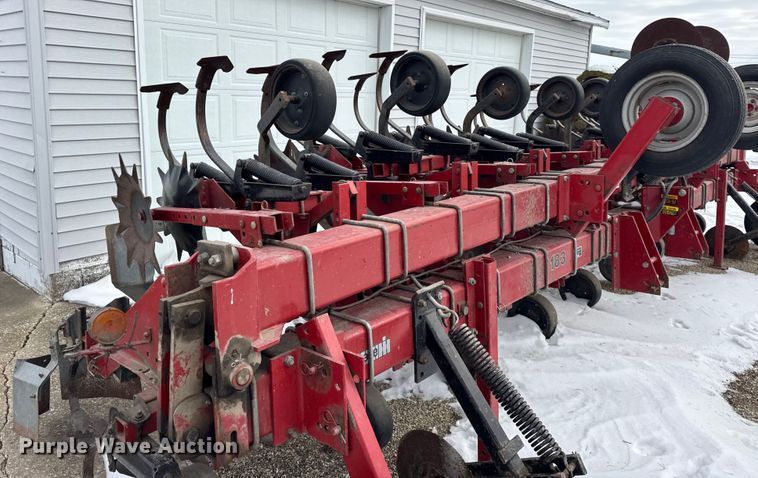 image for item EF2391 J.I. Case 183 row crop cultivator