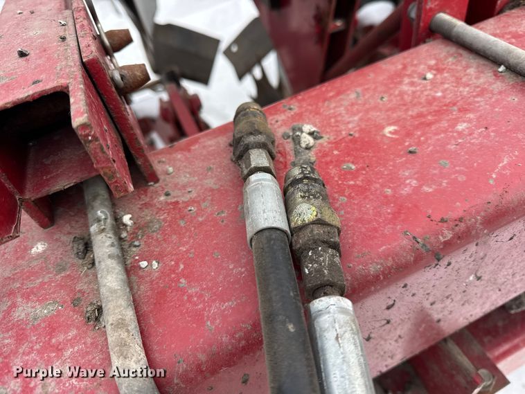 image for item EF2391 J.I. Case 183 row crop cultivator