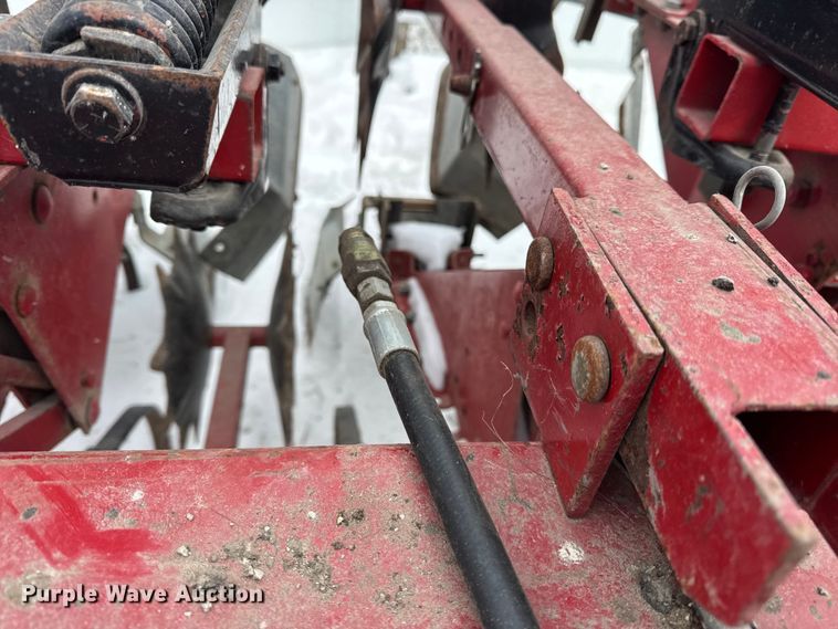 image for item EF2391 J.I. Case 183 row crop cultivator