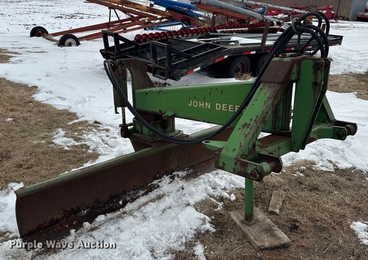 image for item EF2392 John Deere 155 blade