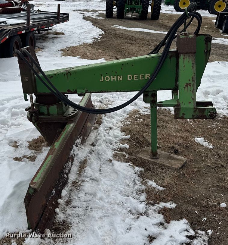 image for item EF2392 John Deere 155 blade