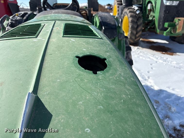 image for item EF6312 2019 John Deere 4044M MFWD tractor