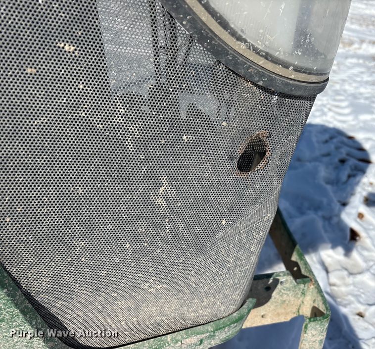 image for item EF6312 2019 John Deere 4044M MFWD tractor